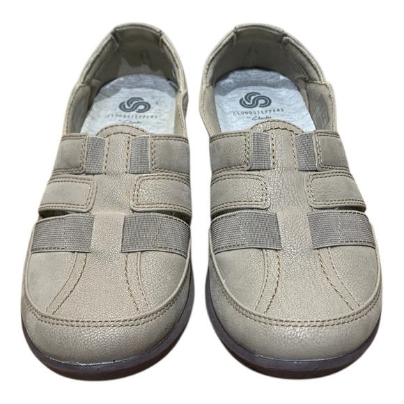 Women’s Clark’s Cloud Steppers Slip Ons Sz 6.5 - Picture 1 of 7